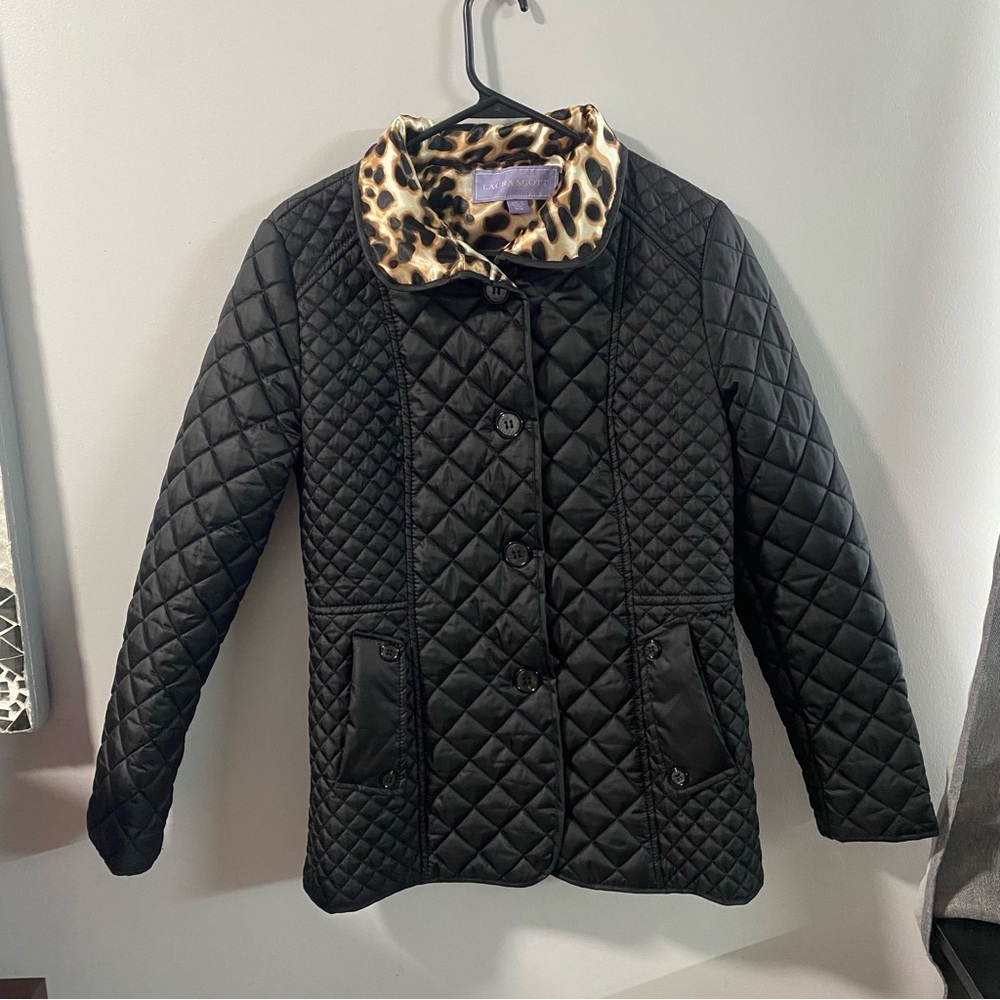 Laura Scott Black Quilted Puffer with Leopard Collar - Picture 2 of 8